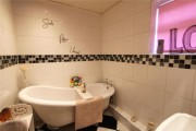 Property image #8